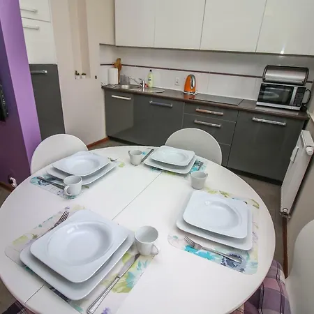 Apartment Jagiellonska - Apartament Pomaranczowy Oraz Zielony
